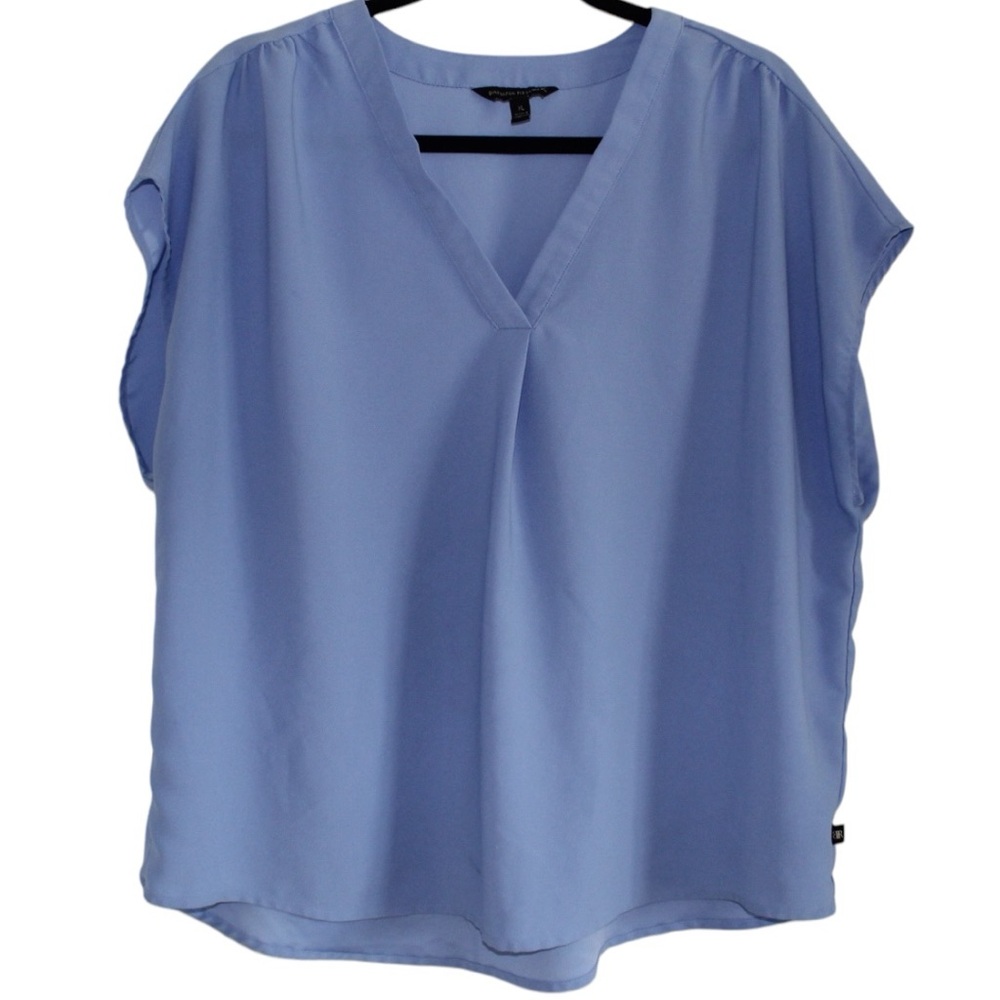 #52- Banana Republic V-Neck Blouse - Light Blue - Women's Size XL